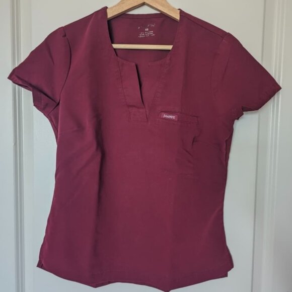 Jaanuu Wine Scrub Top / One Pocket Tuck In Top, XS Regular - Picture 1 of 3